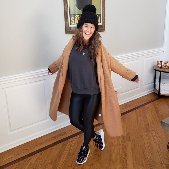 Meet your Posher, Jamie - Picture 2 of 3